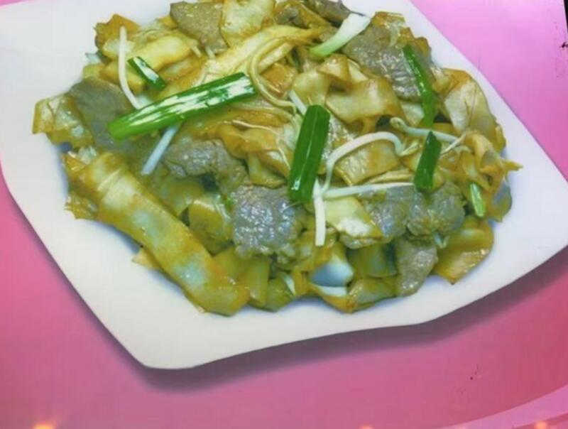 54. Beef Chow Fun(S)